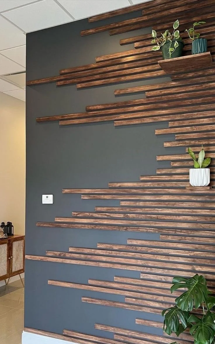 Stylish Wall Shelf for Elegant Home Décor: Perfect for Displaying Books and Treasures